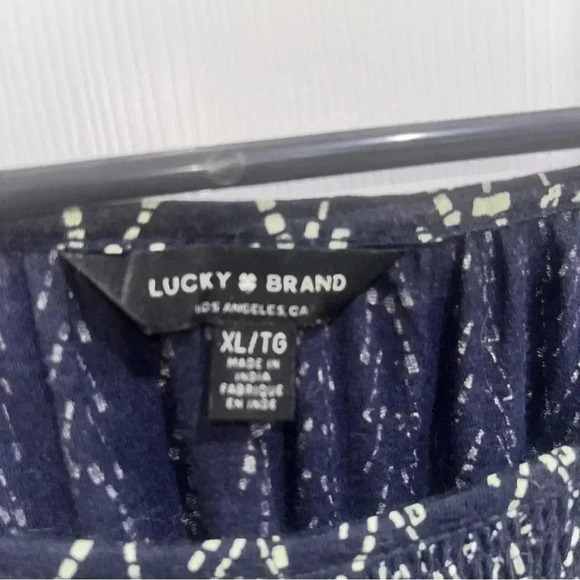 Lucky brand women’s navy and white long sleeve top sz xlg - Picture 2 of 4